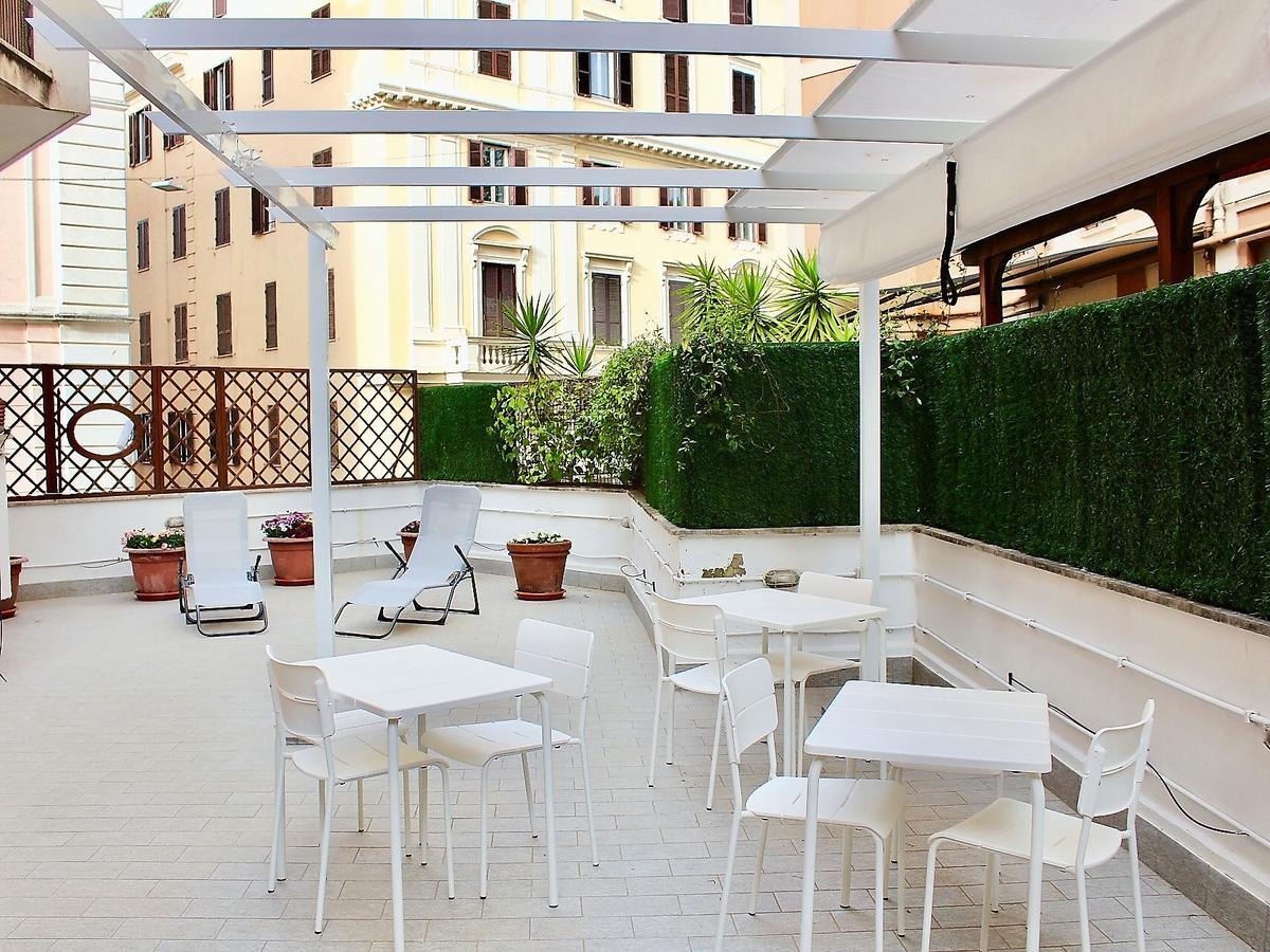 Cultroma Roof Garden Bed & Breakfast Roma