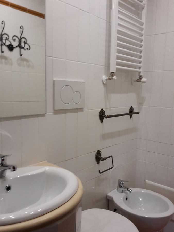 4 Coronati Hotel 2*
