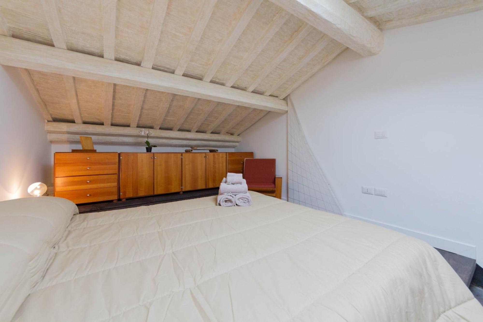 Borgo Pio Apartment Rome