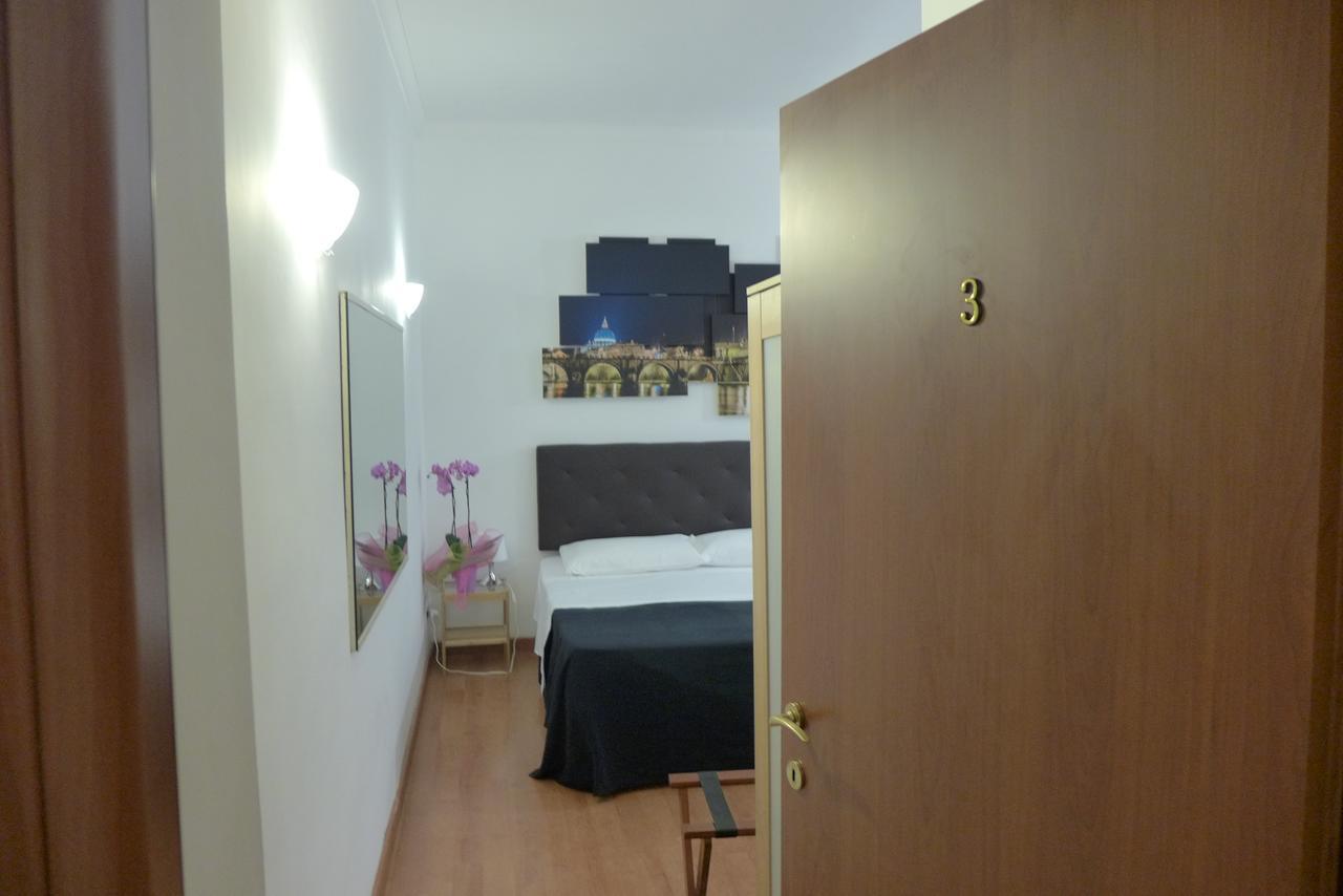 Bed & Breakfast Residenza Vespasiano 3*
