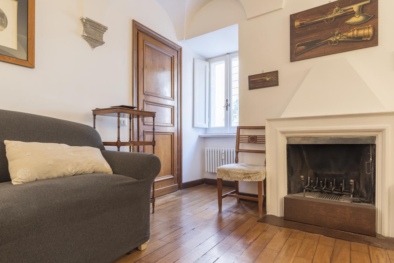 Navona Art Apartment *