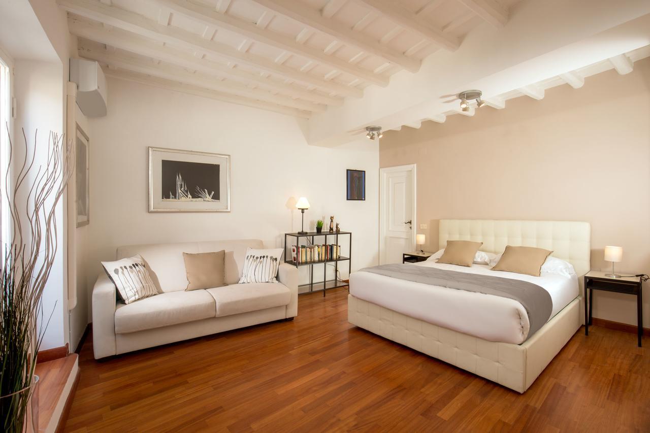 Cozy Parlamento * Rome