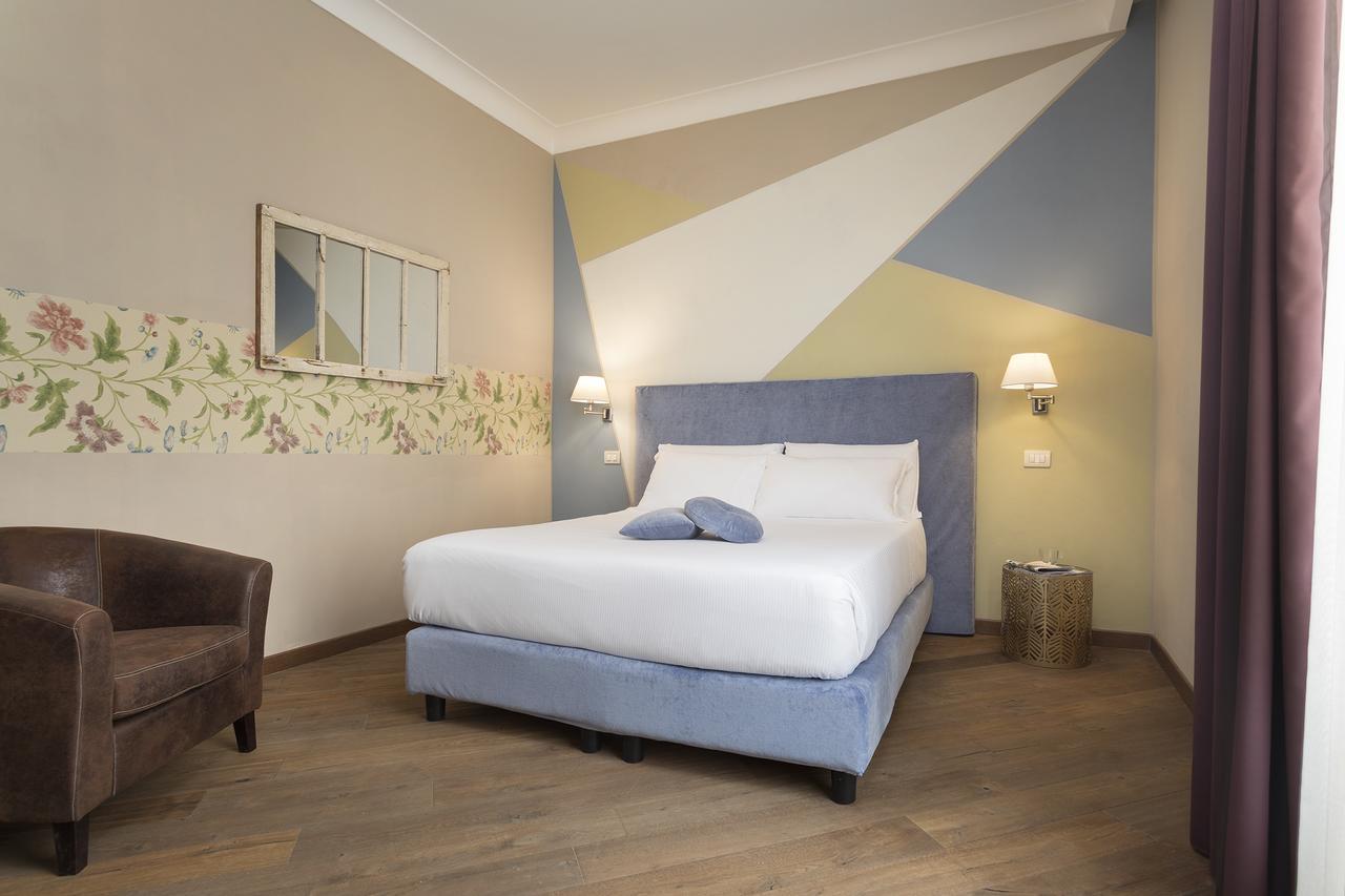Boutique Galatea 3*