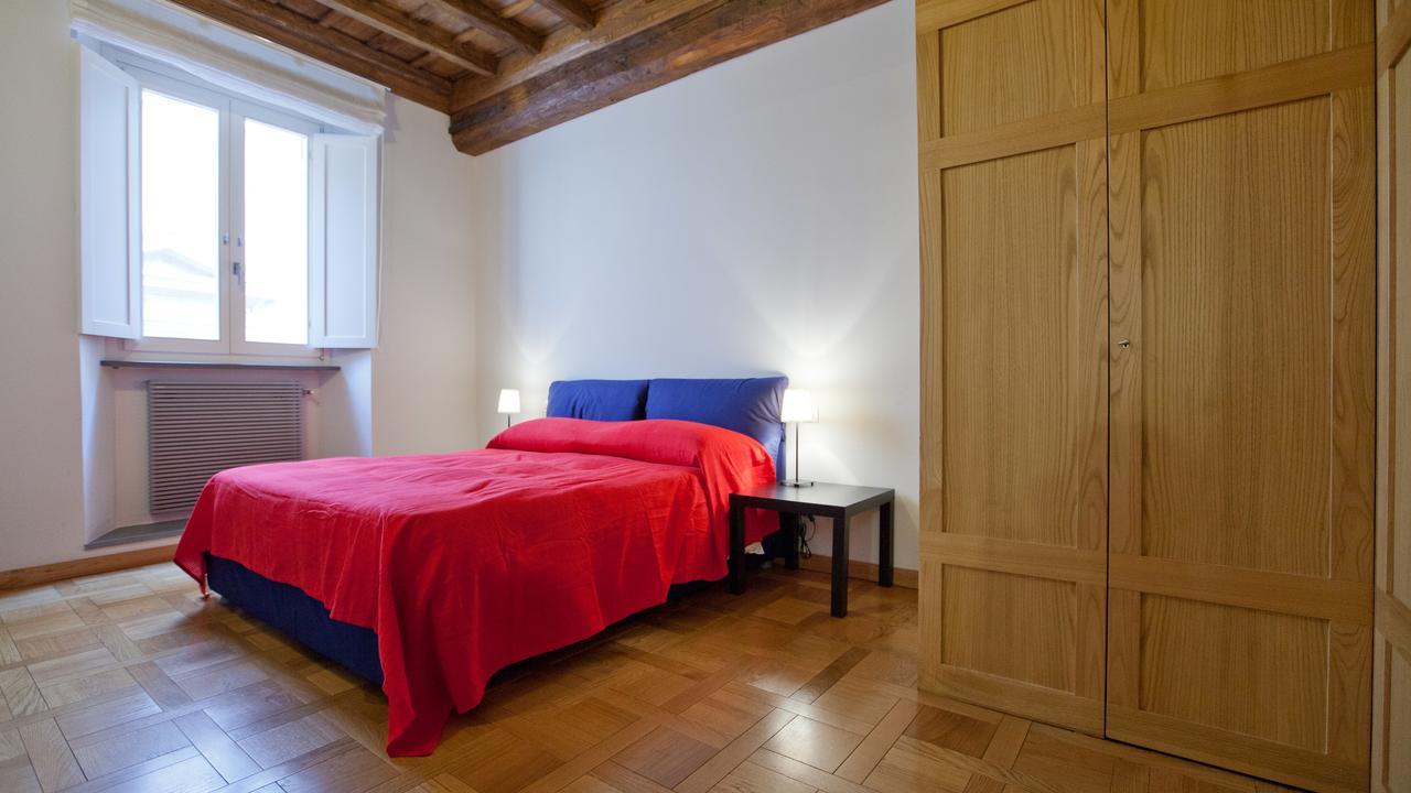 Pantheon Apartment *