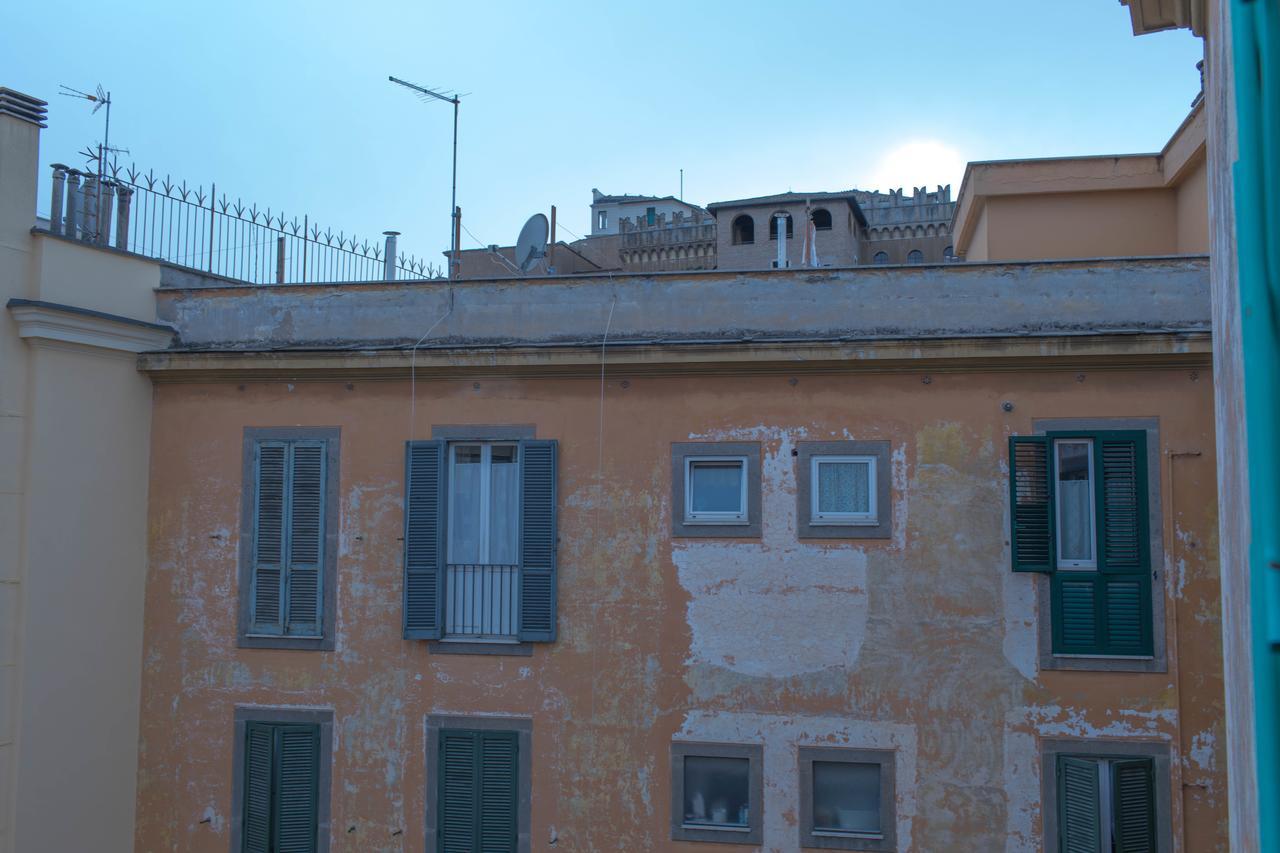 Apartment In Front Of St Peter'S Square And Vatican Museums - Mypad In Rome Apartment