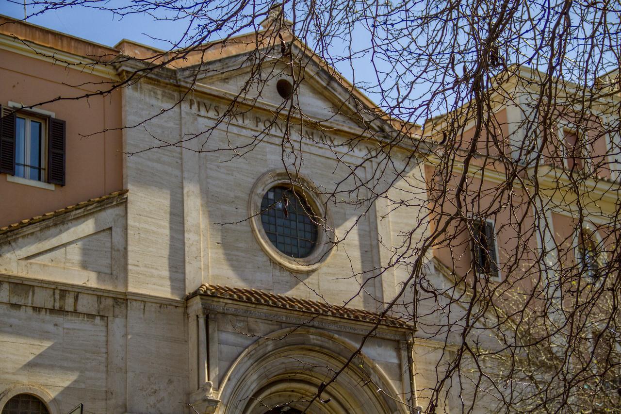 Santamaria 3* Rome