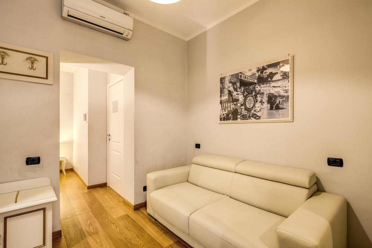 Gravina Frattina 3* Rome