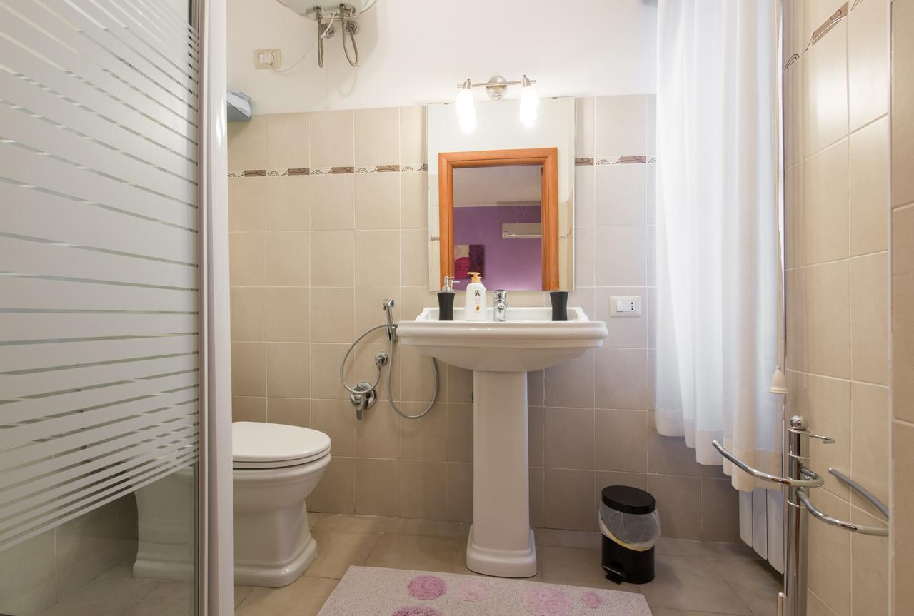 Pane, E Cortesia Bed & Breakfast Rome