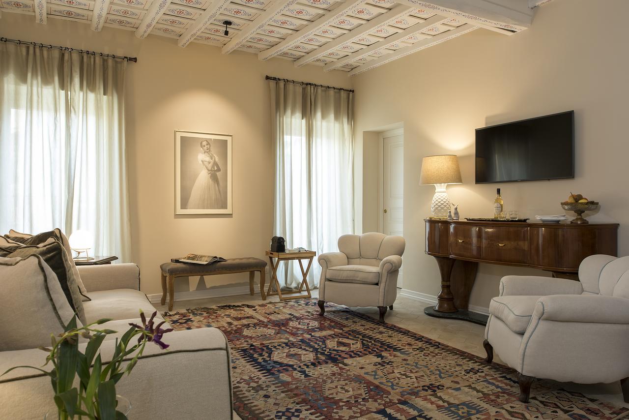 Palazzo Caruso Rome