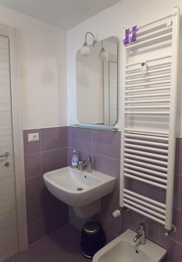 Apartment Between Termini & Colosseo Rome