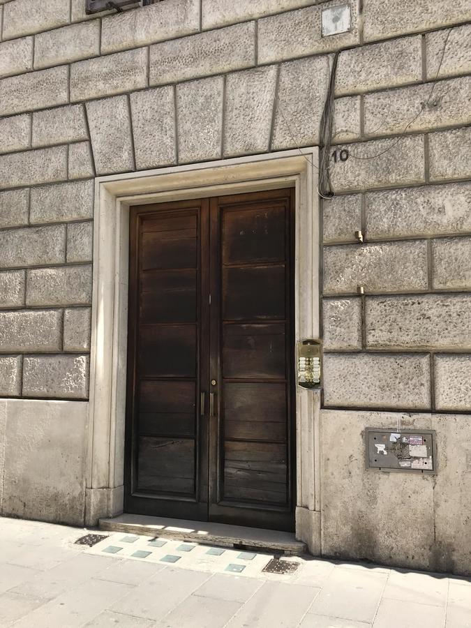 Bed & Breakfast - Monti 2*