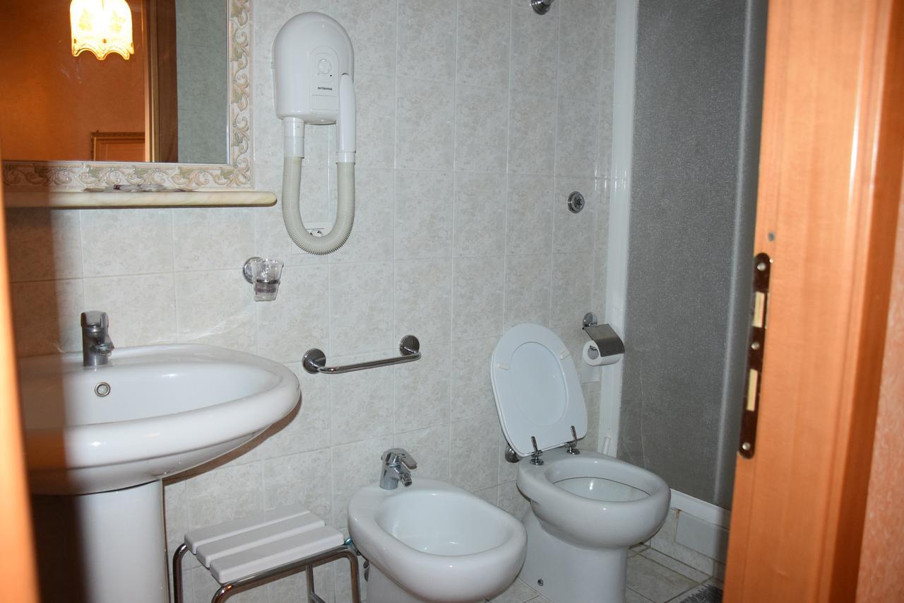 Bruna Hotel 2*