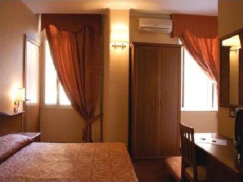 Masterintrastevere Guest house Rome
