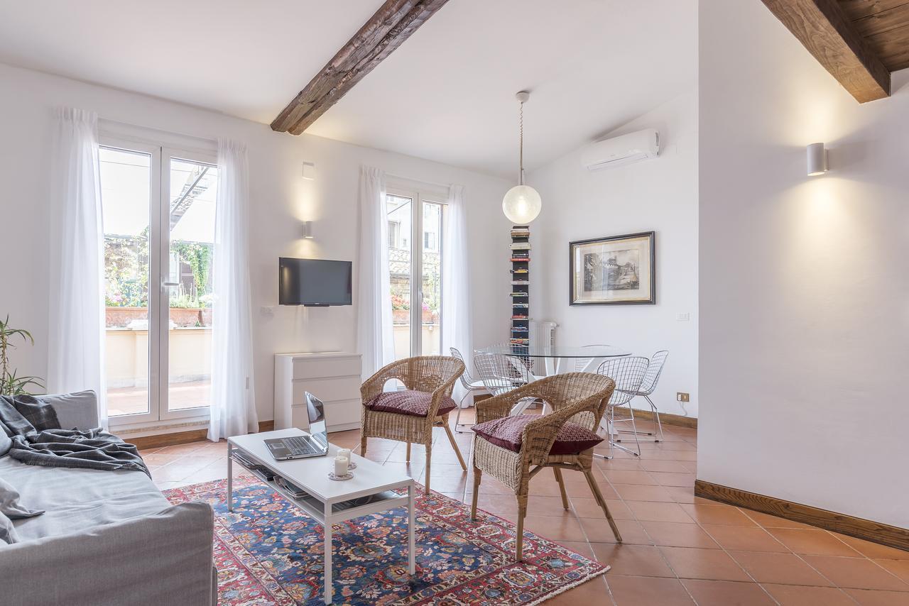 Monti Stairway To Heaven Apartment Rome