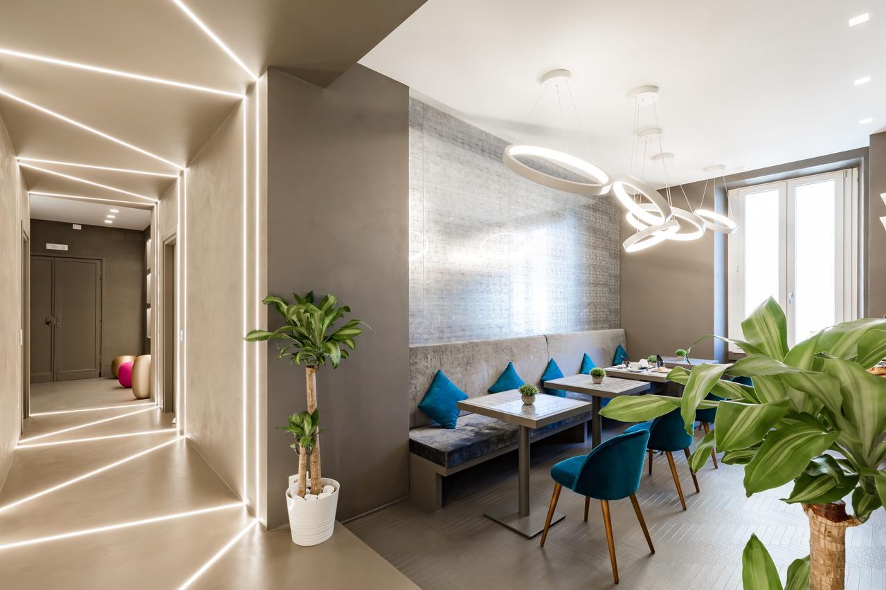 A World Aparts - Barberini Boutique Rome