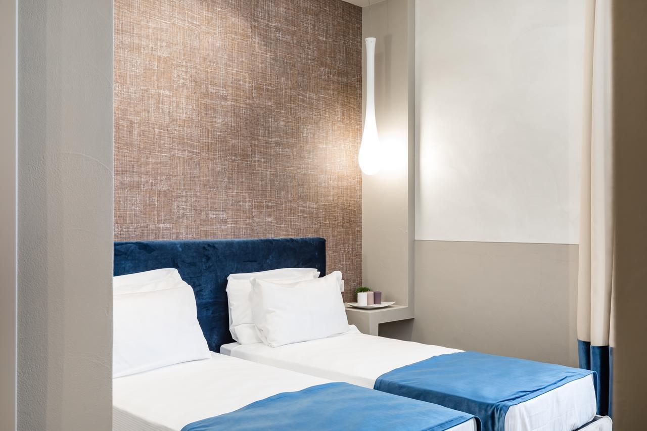 Hotel A World Aparts - Barberini Boutique 2*