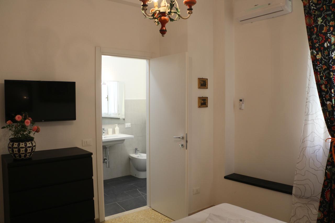 House In The Light Bed & Breakfast 2*