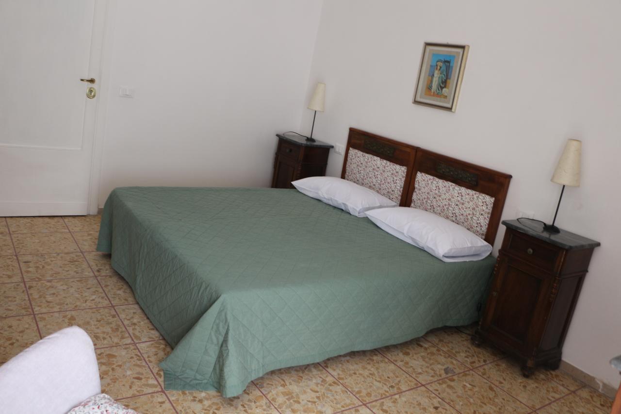 House In The Light Bed & Breakfast 2*