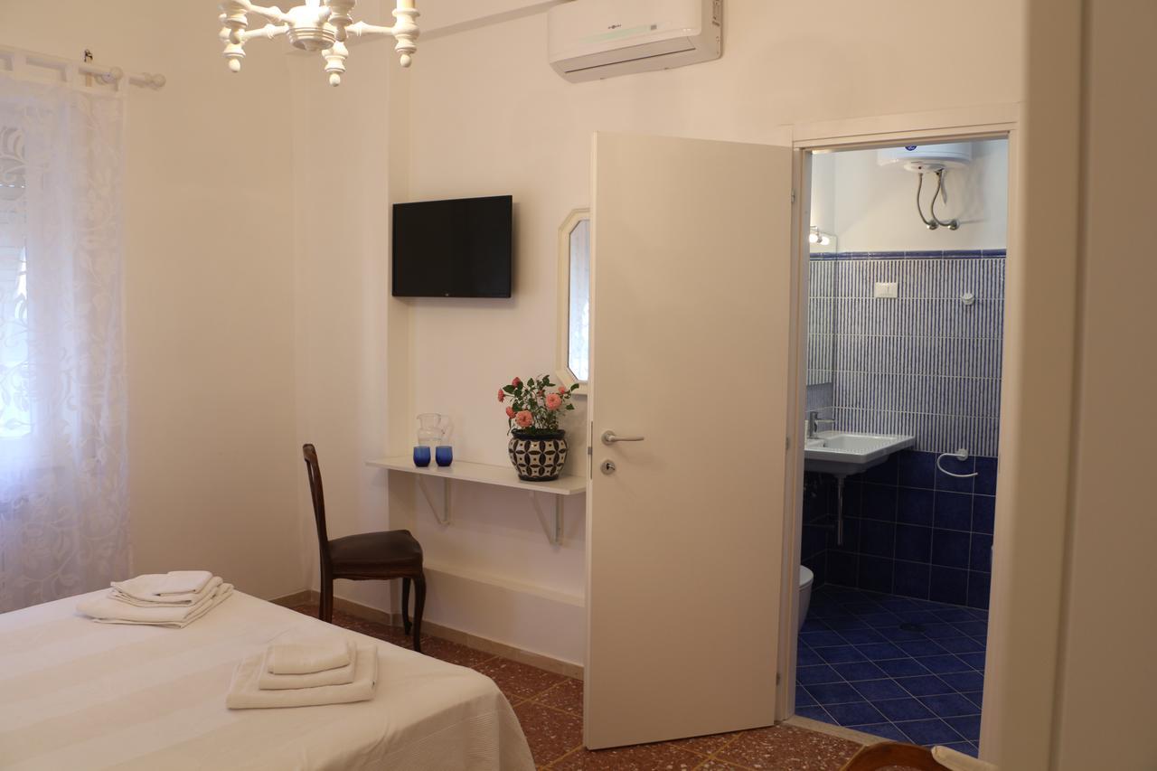 House In The Light Bed & Breakfast Rome