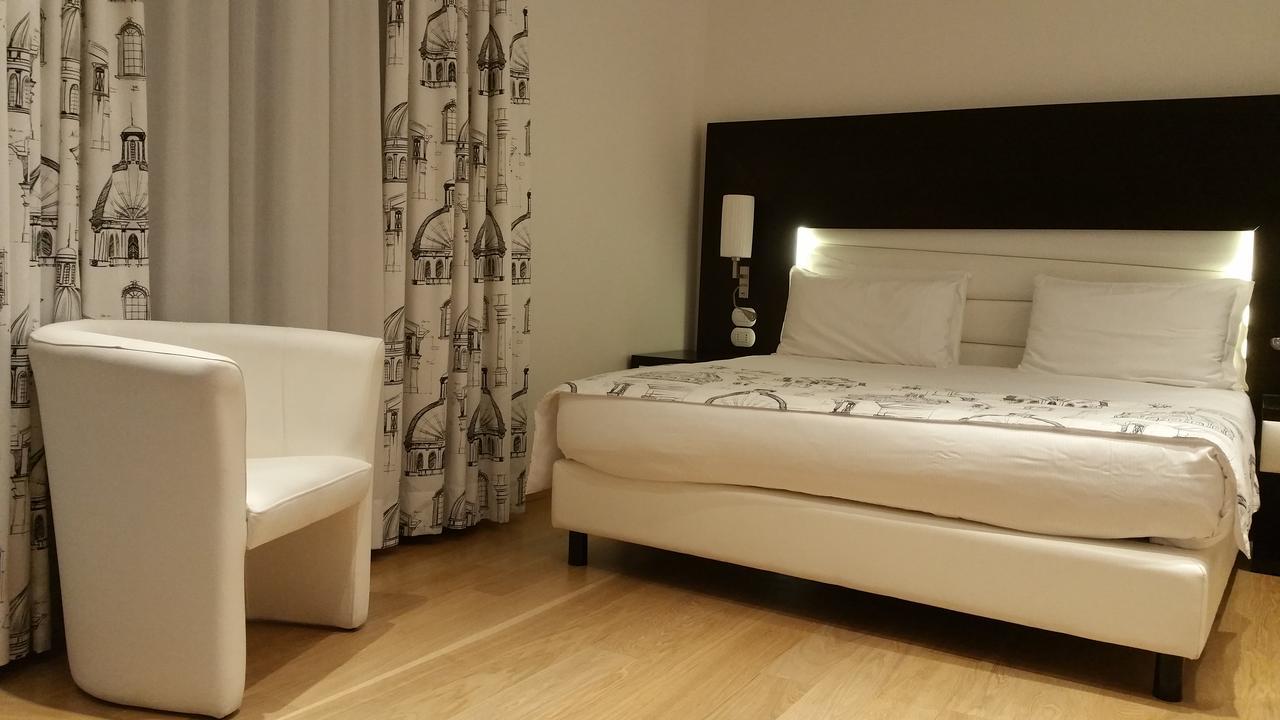 At Forty-one Rome