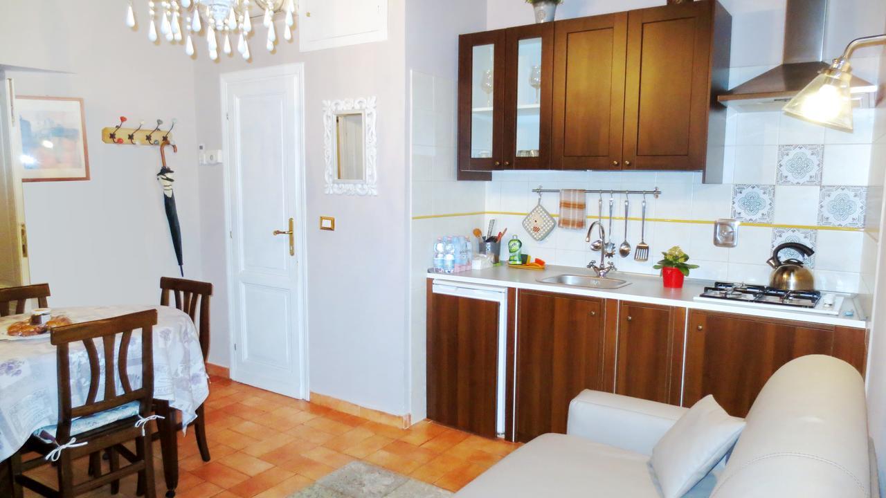 Apartment Domizio Rome