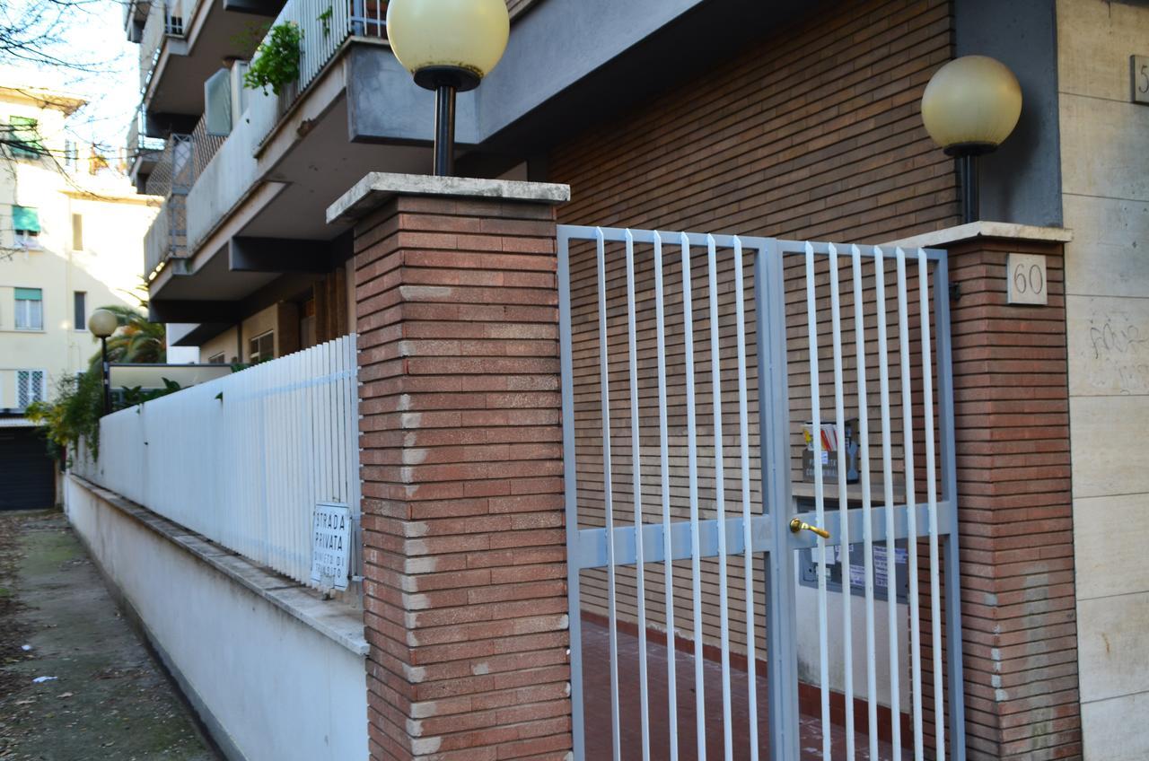 Famous Guest house