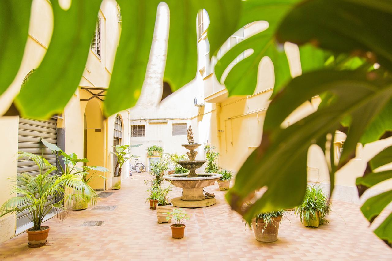 Royal Vatican Apartment *