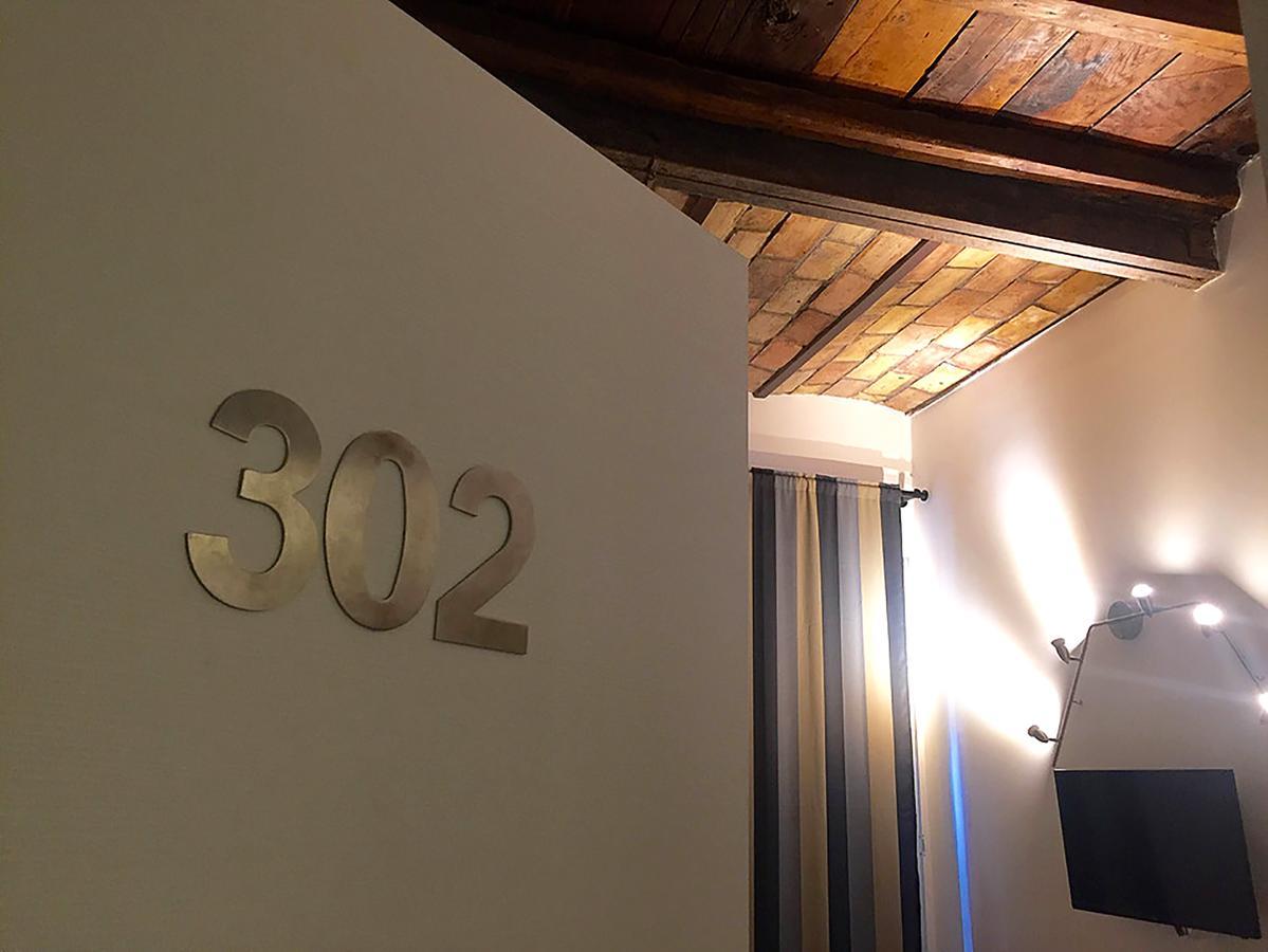 Giuturna Boutique 3*