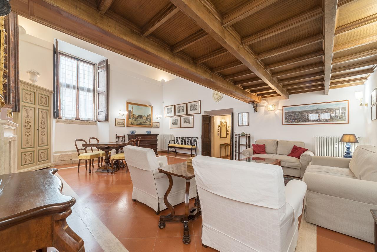 Apartment Campitelli Fascinating Rome