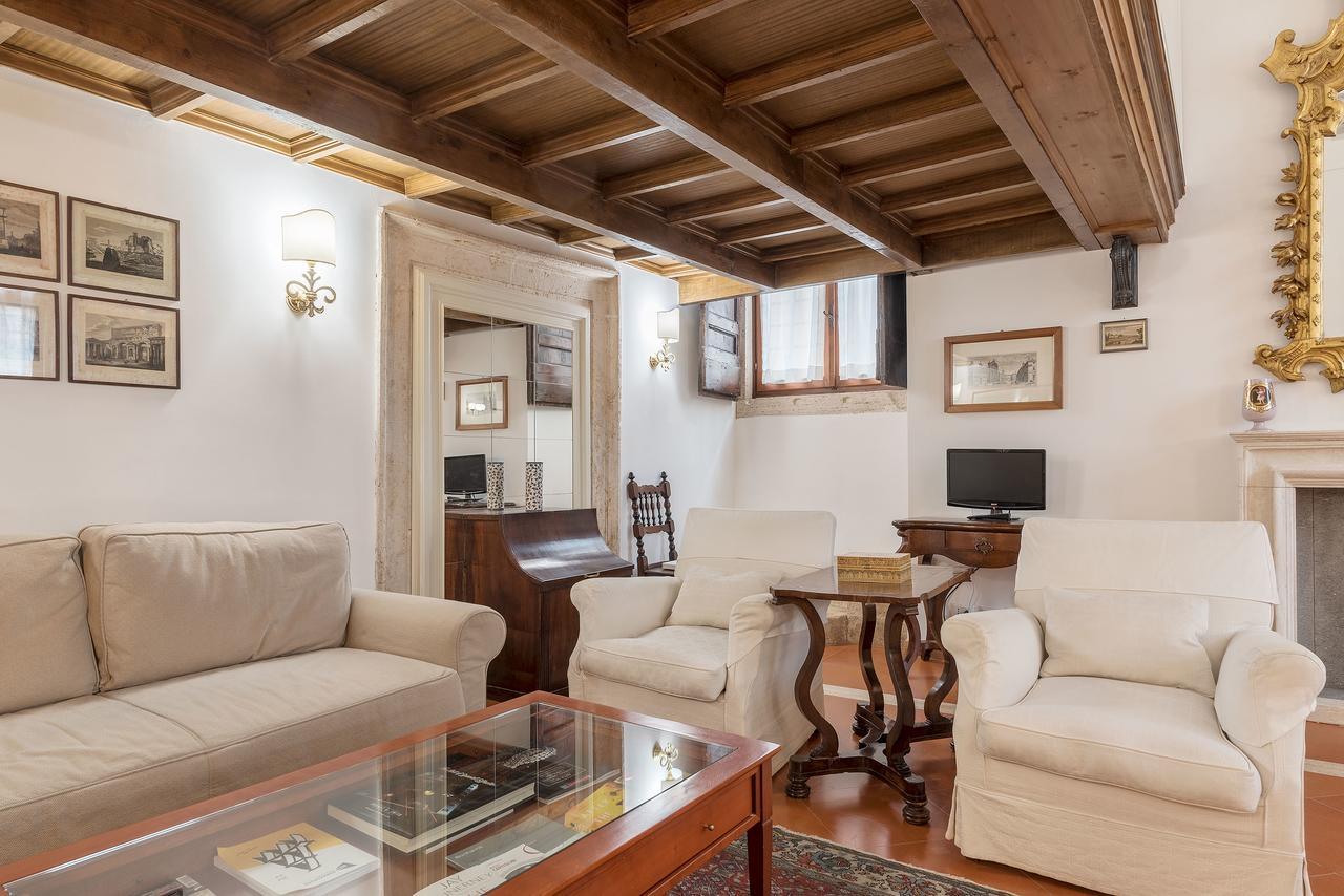 Campitelli Fascinating Apartment