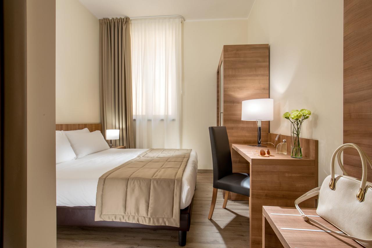Hotel Casa Per Ferie Santa Maria Alle Fornaci Rome