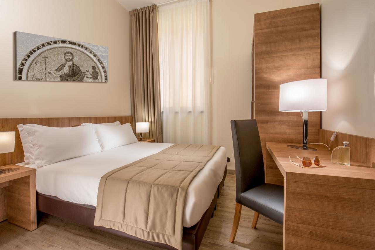 Casa Per Ferie Santa Maria Alle Fornaci 3* Rome