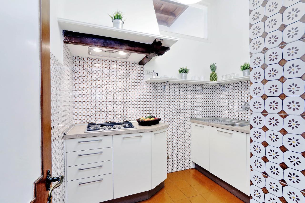 Apartment Giulia Charme - My Extra Rome