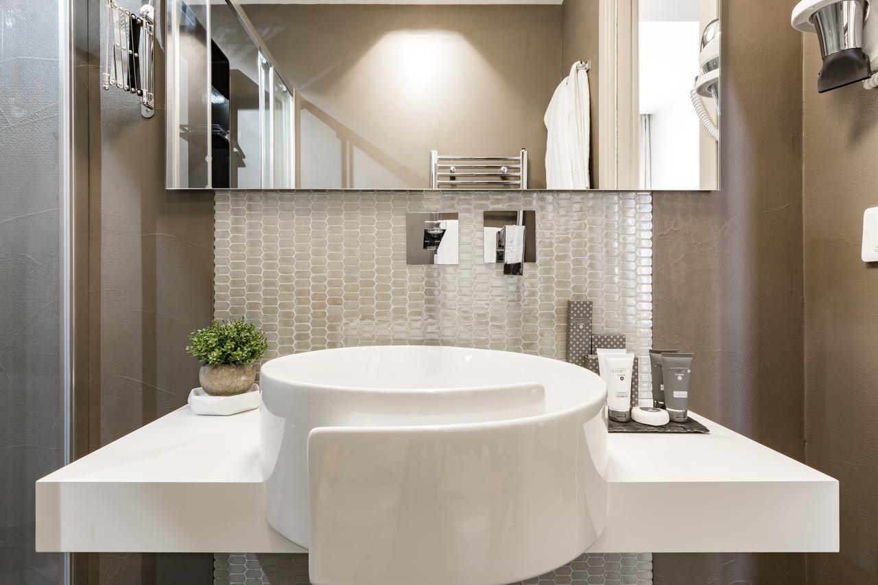 Hotel A World Aparts - Barberini Boutique 2*