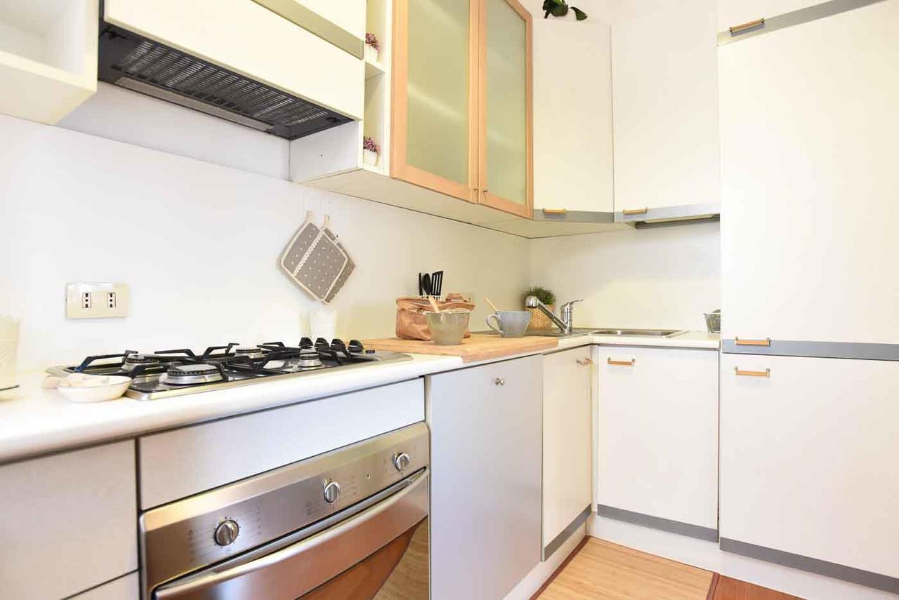 Romantic Flat Near Metro Flaminio Rome