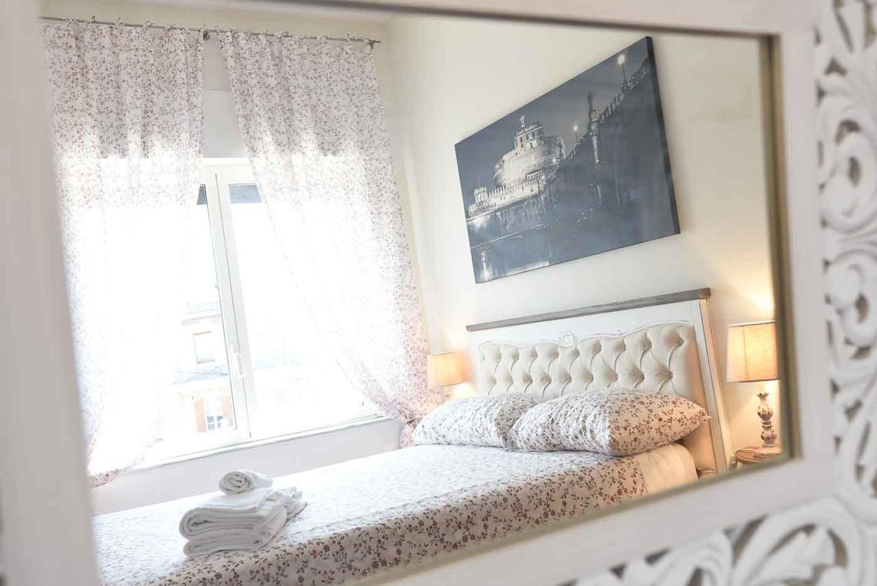 Romantic Flat Near Metro Flaminio