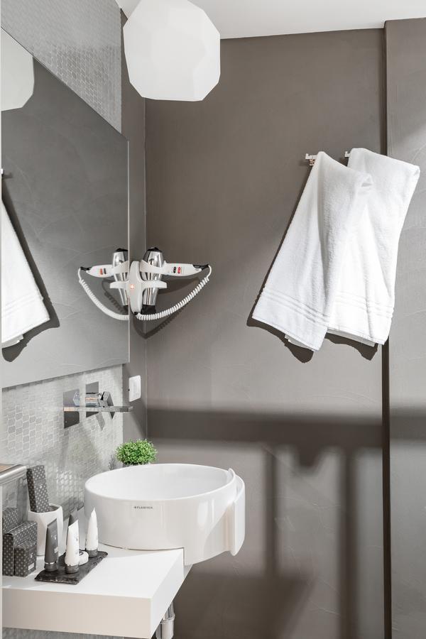 Hotel A World Aparts - Barberini Boutique 2*