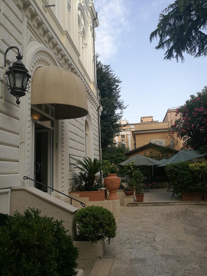 Delle Rose 3*