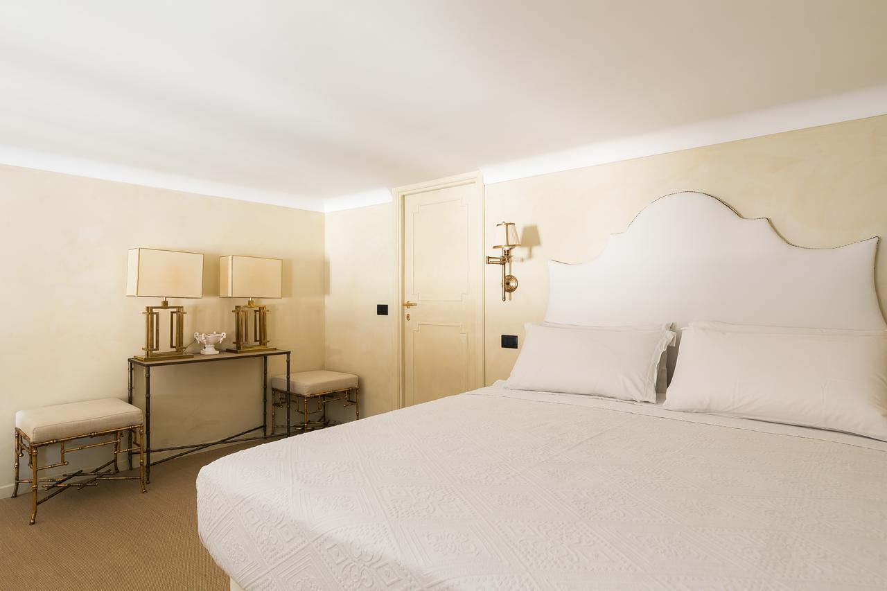 Luxurious Loft Facing The Pantheon Rome