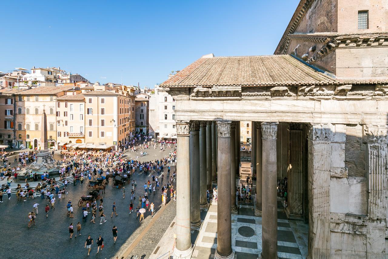 Luxurious Loft Facing The Pantheon Holiday home Rome