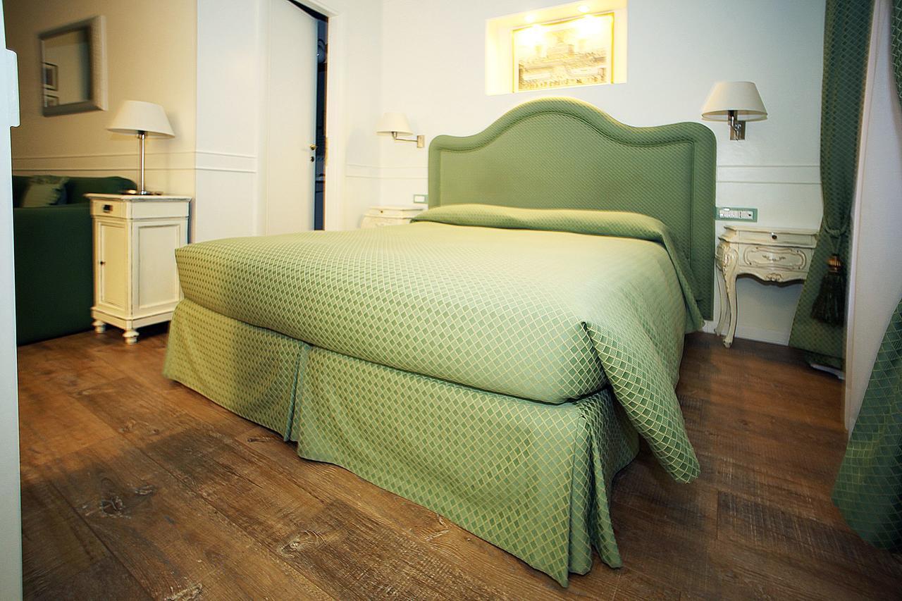 Guest house Residenza Ponte Sant'angelo 2*