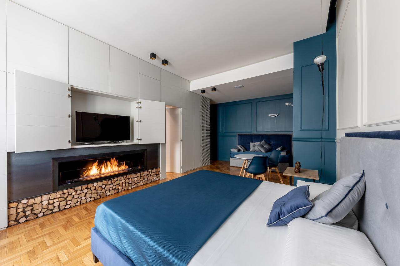 Blue Luxury Rome