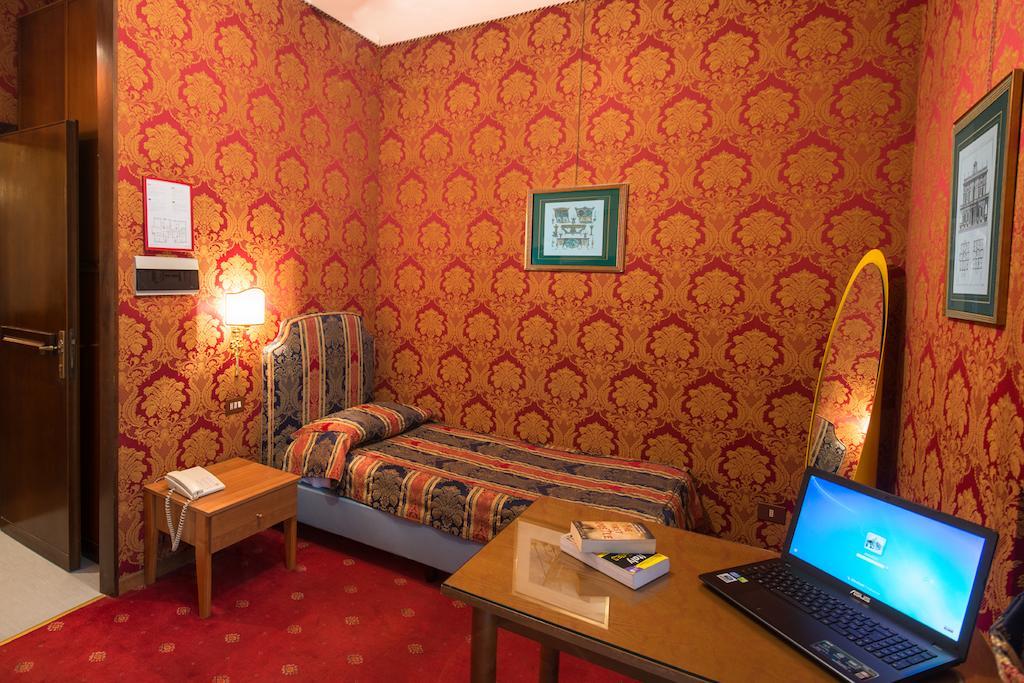 Hotel Ponte Bianco Rome