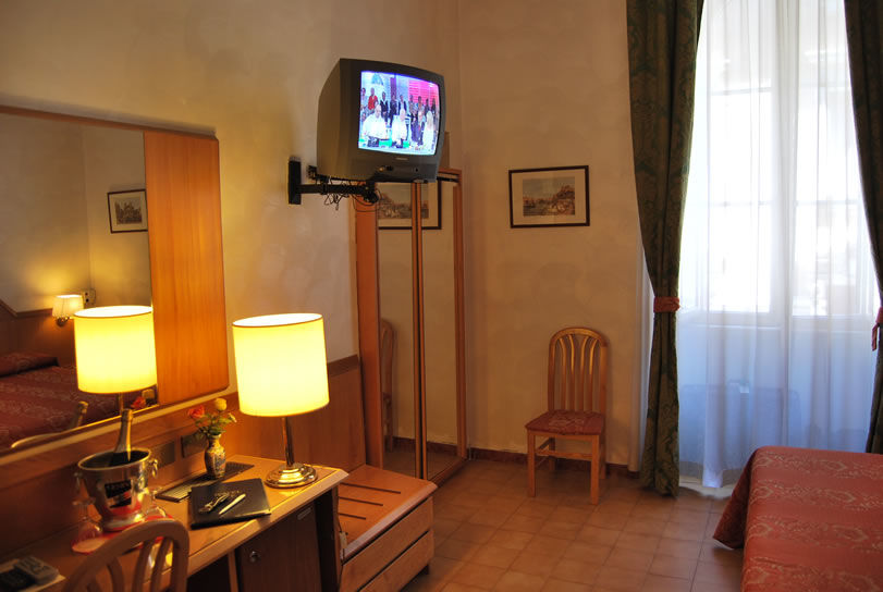 Giotto Flavia 2*