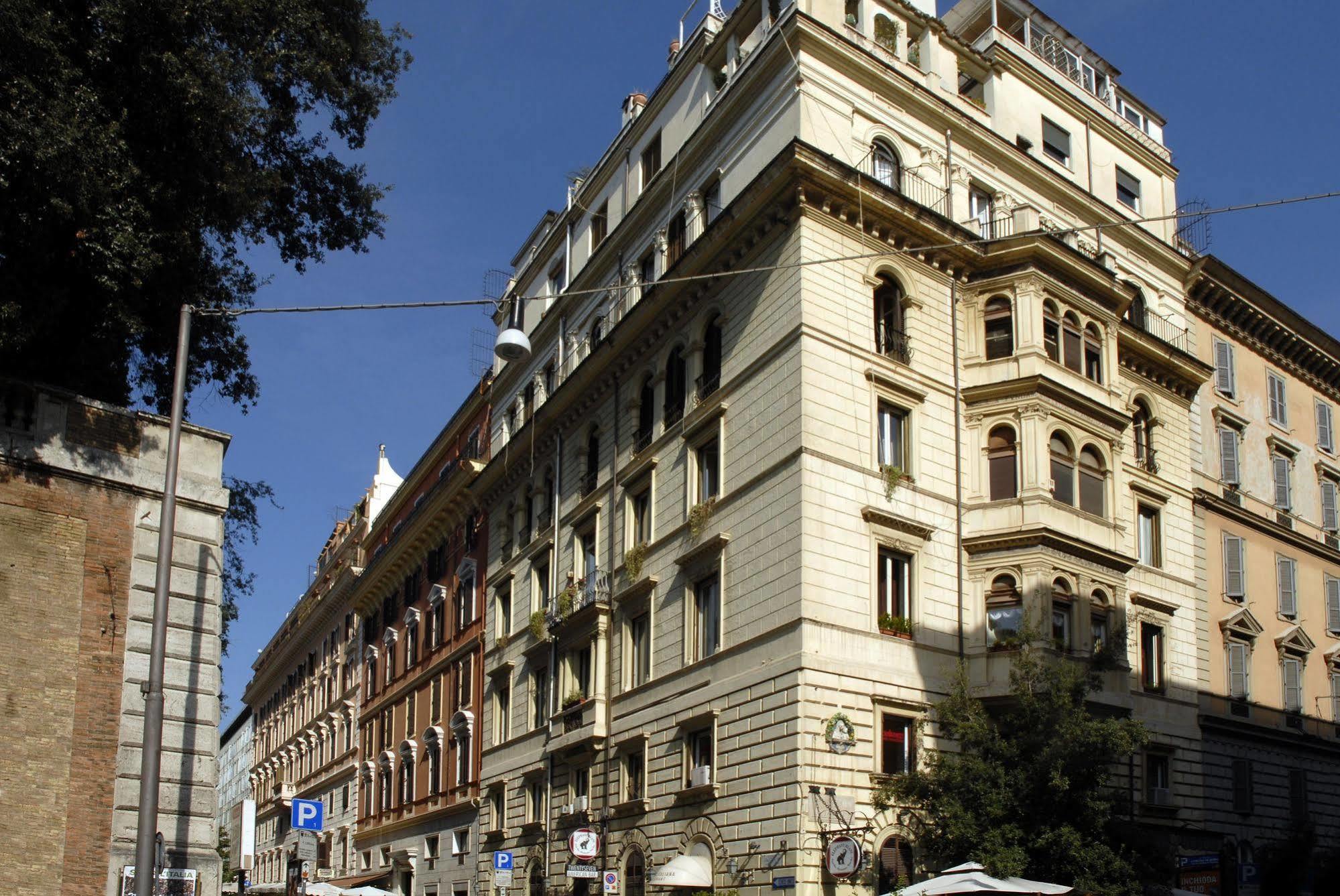 Hotel Aurora