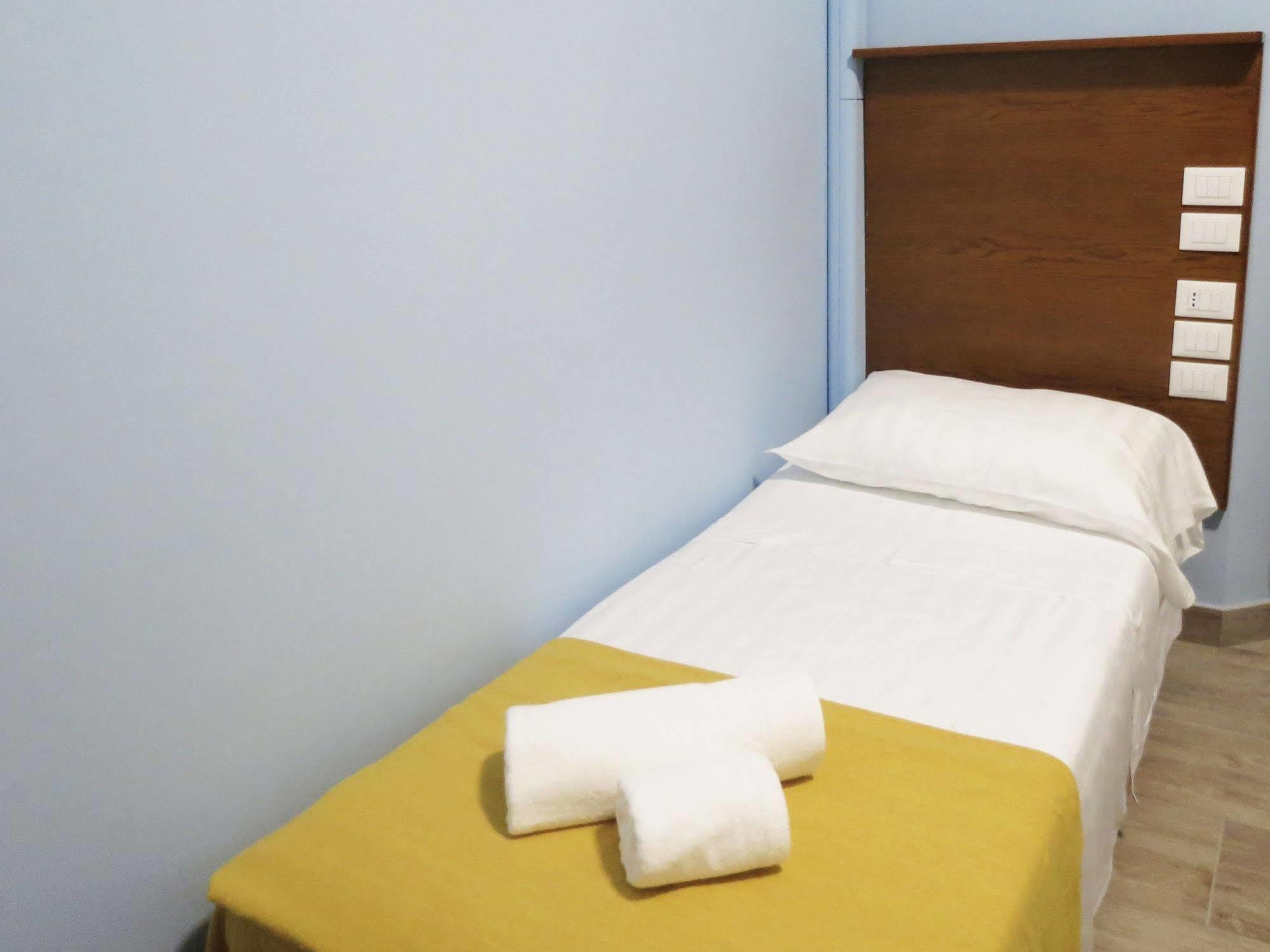 Hotel Paradise 2*