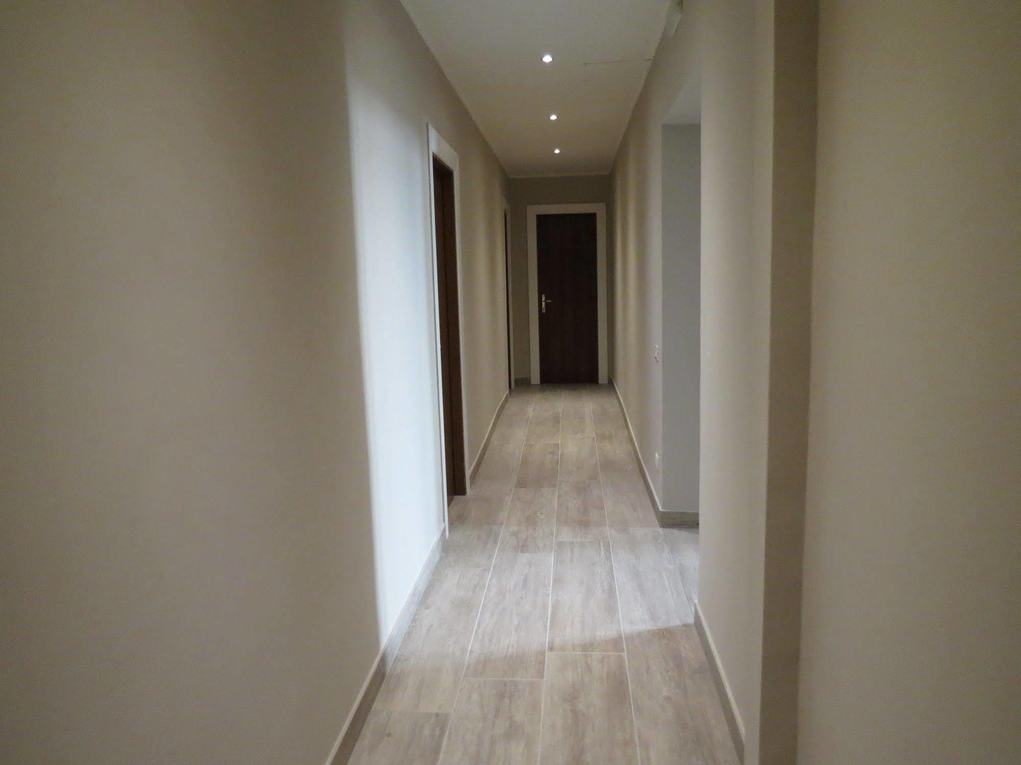 Paradise Hotel 2*