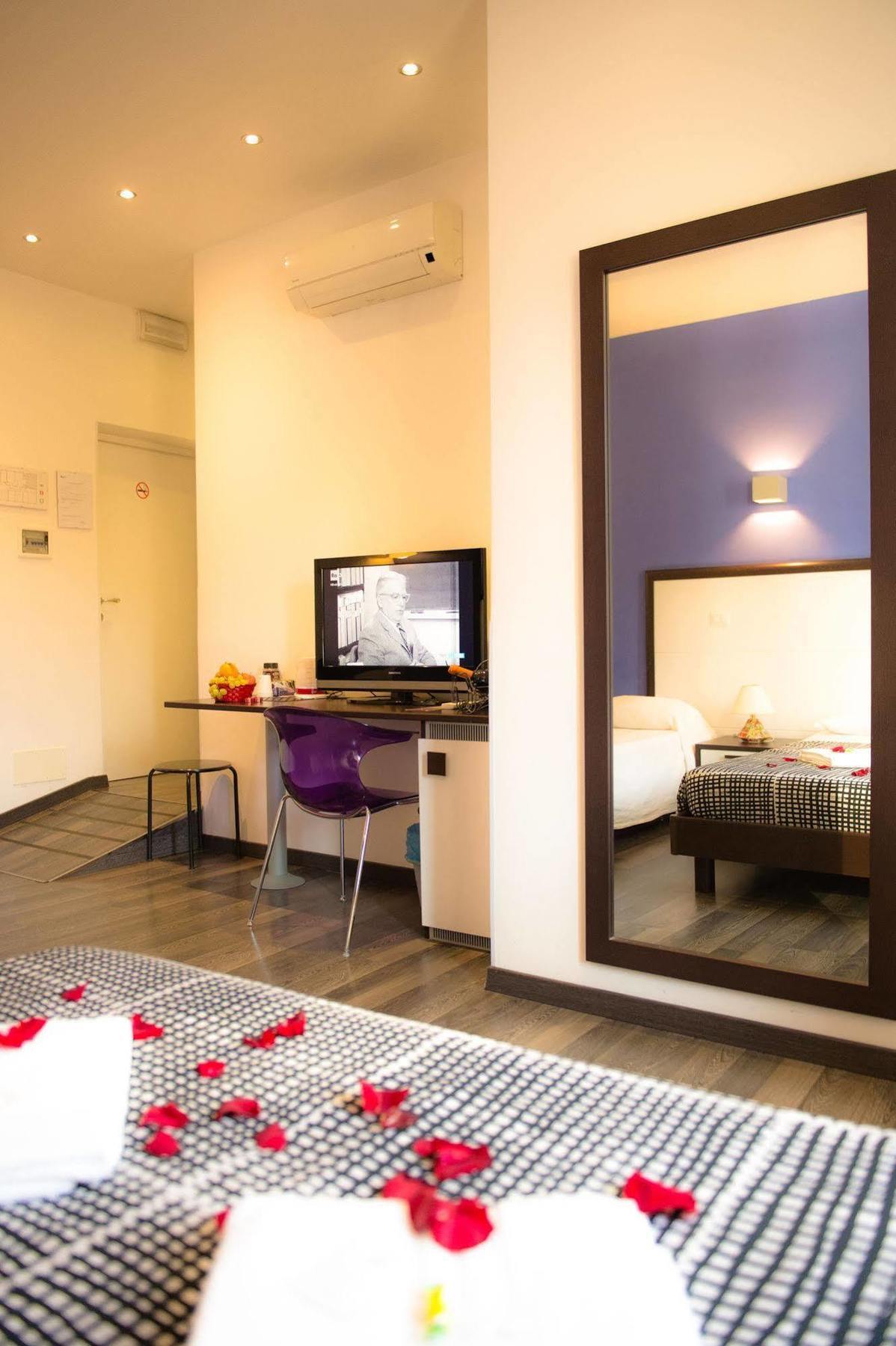 Chroma Exy - Chroma Italy Guest house Rome