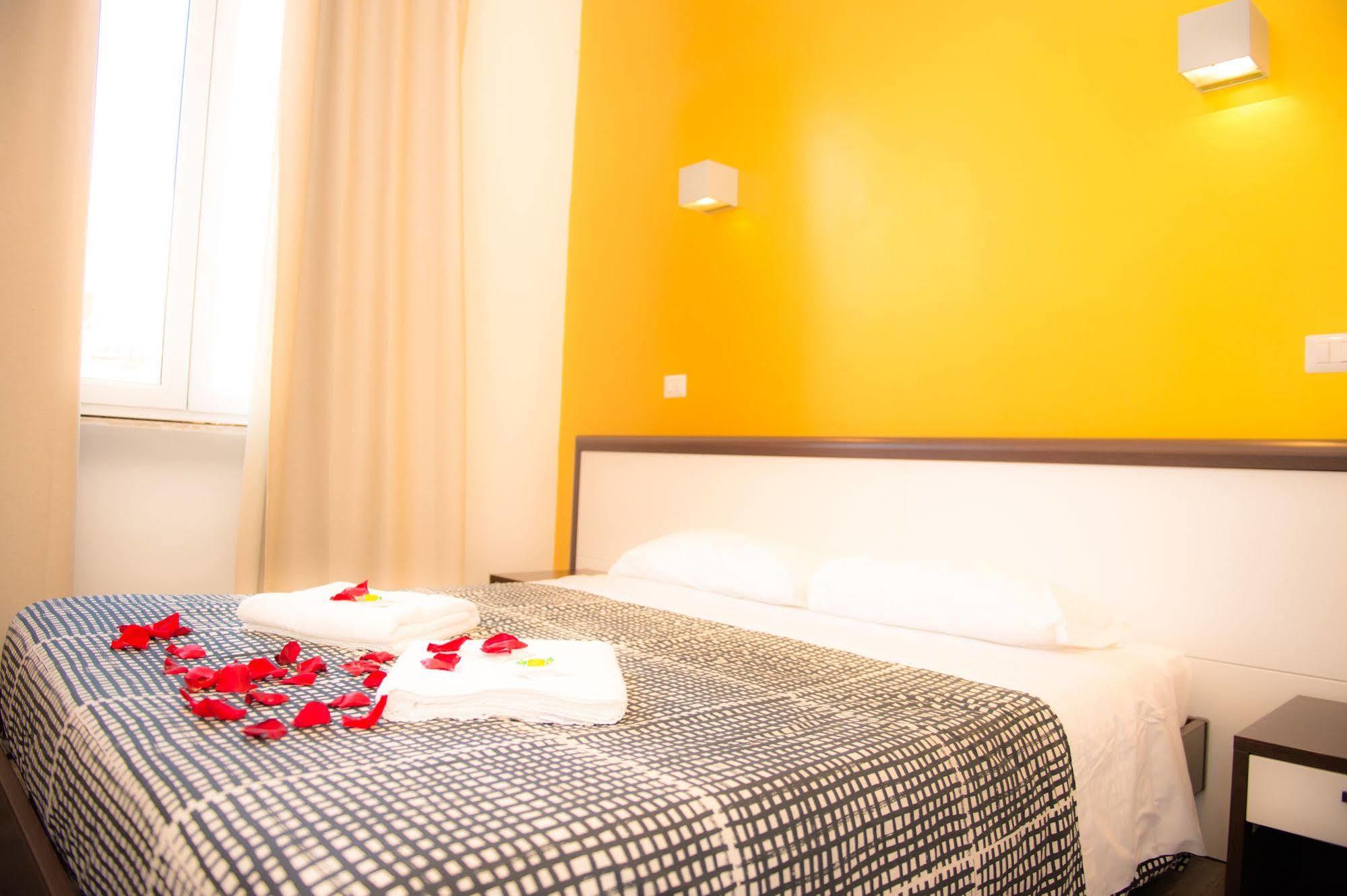 Chroma Exy - Chroma Italy 2* Rome