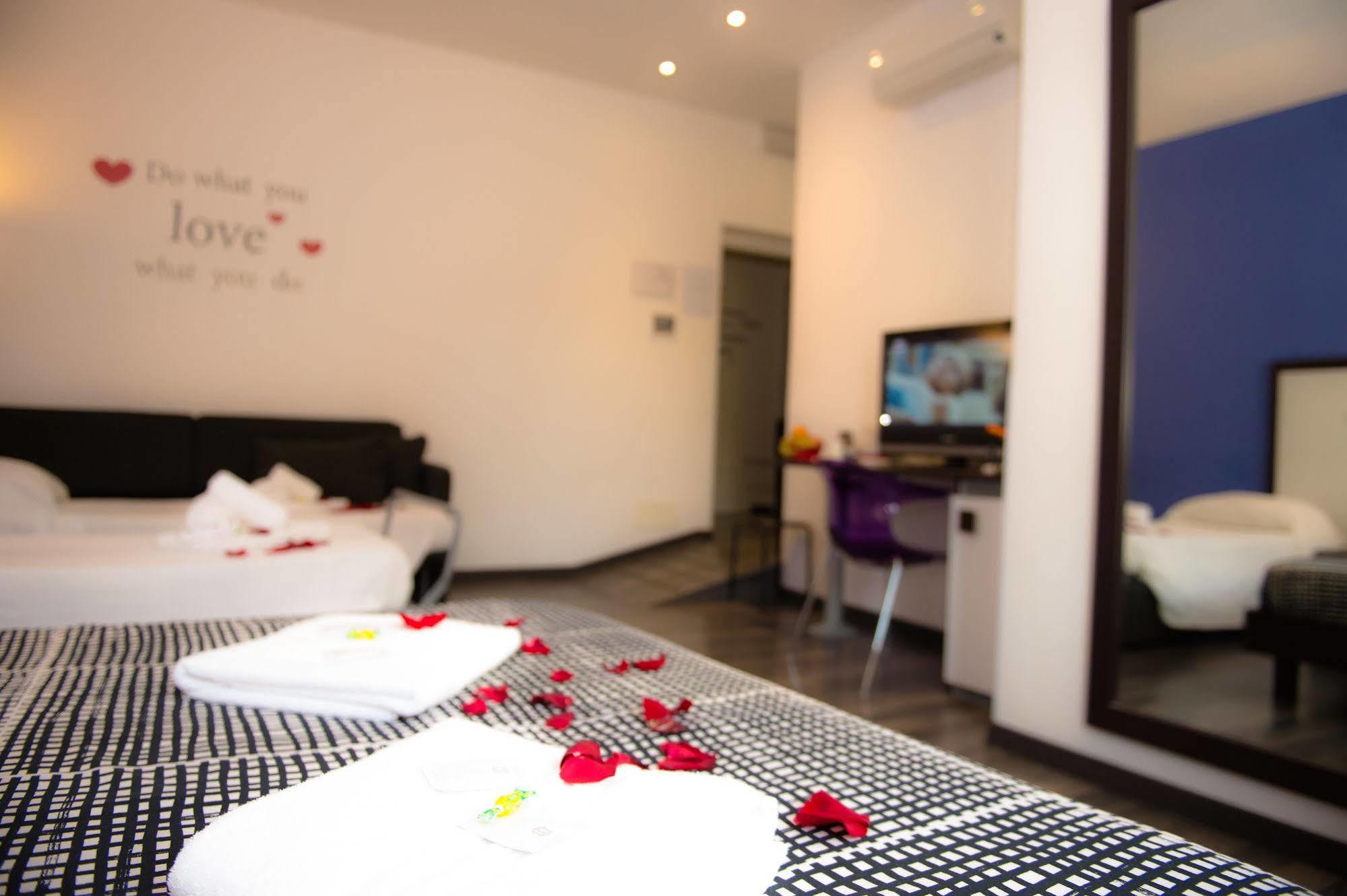 Chroma Exy - Chroma Italy Guest house